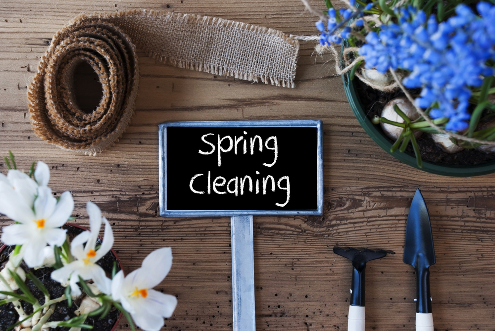 Spring Cleaning Sign